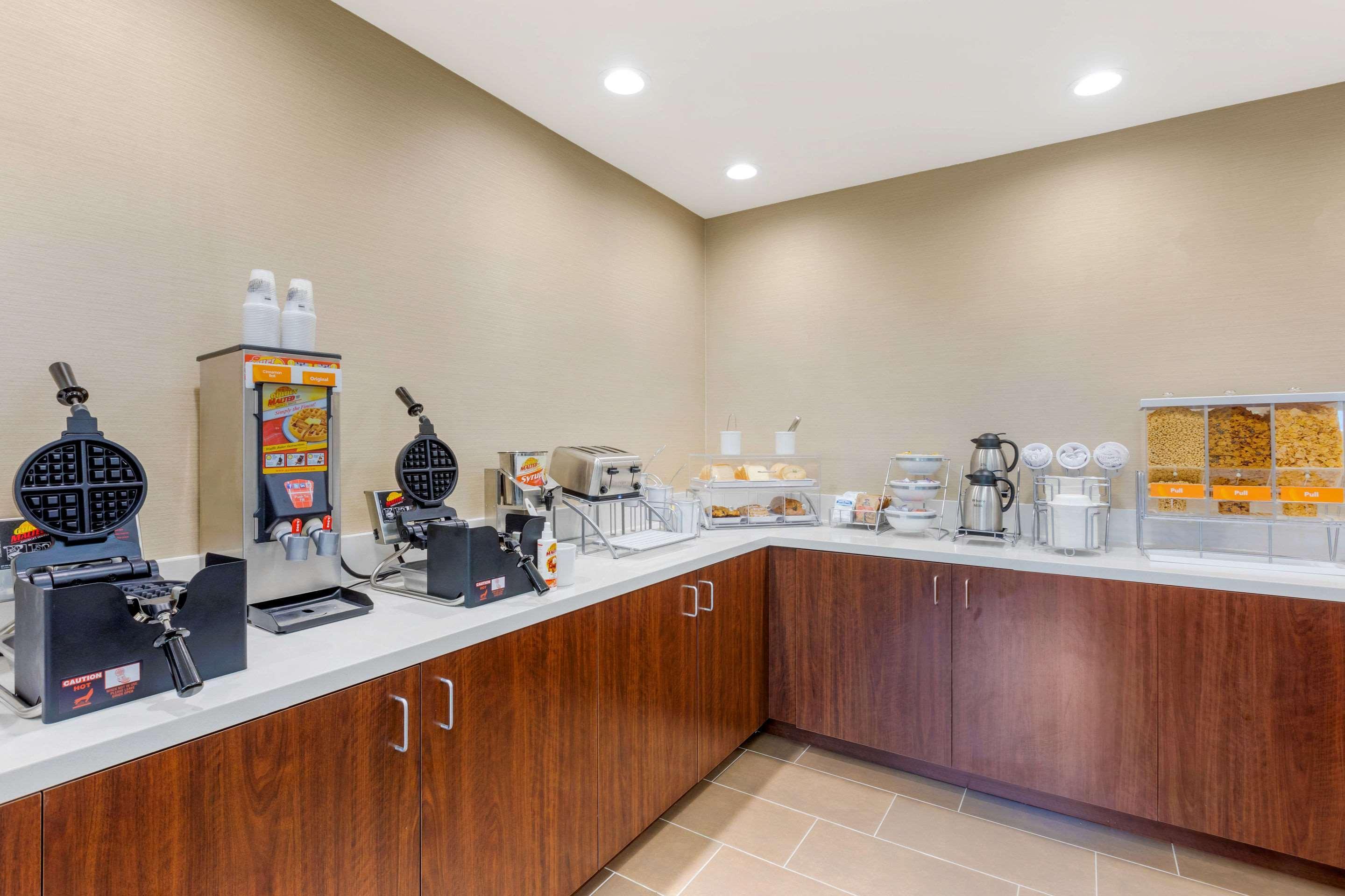 Comfort Inn & Suites Near Ontario Airport Buitenkant foto